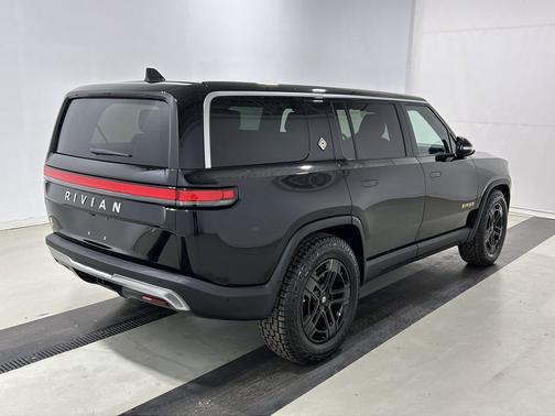 2022 Rivian R1S Launch Edition