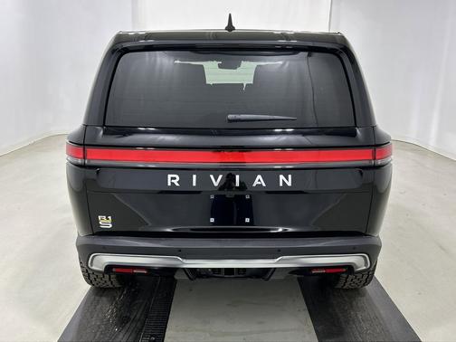 2022 Rivian R1S Launch Edition