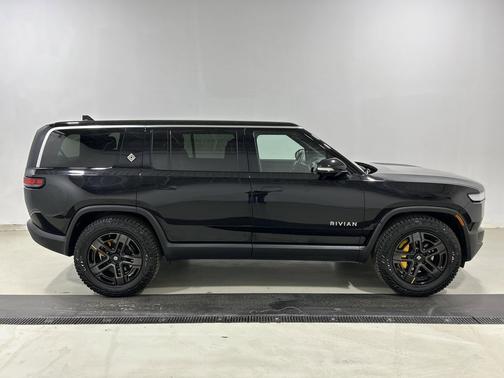 2022 Rivian R1S Launch Edition