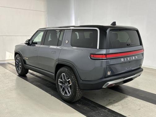 2023 Rivian R1S Launch Edition