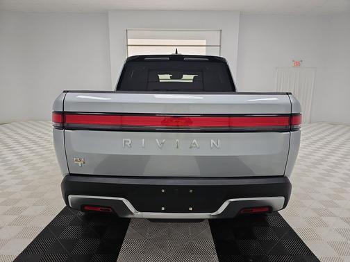 2023 Rivian R1T Adventure Quad Motor Large Pack