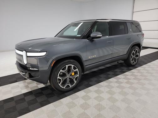 2023 Rivian R1S Adventure