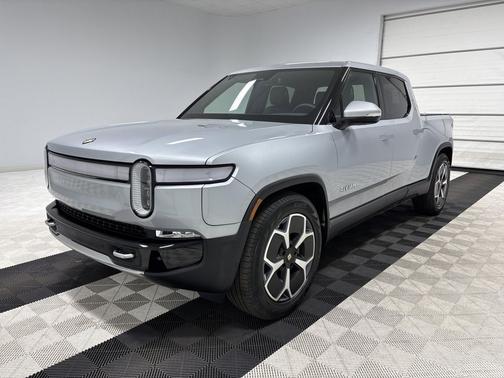 LA Silver 2024 Rivian R1T Adventure Package