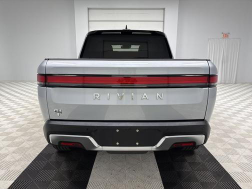 LA Silver 2024 Rivian R1T Adventure Package