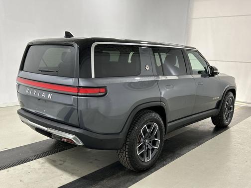 2023 Rivian R1S Launch Edition