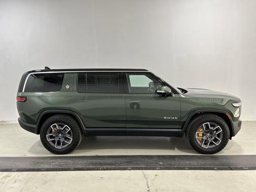 2024 Rivian R1S Adventure Quad Motor Large Pack