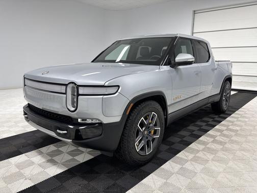 2023 Rivian R1T Adventure Quad Motor Large Pack