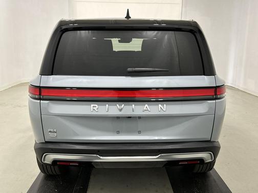 Limestone 2024 Rivian R1S Adventure Package