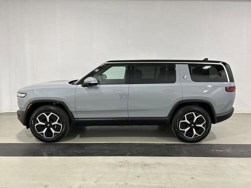 Limestone 2024 Rivian R1S Adventure Package