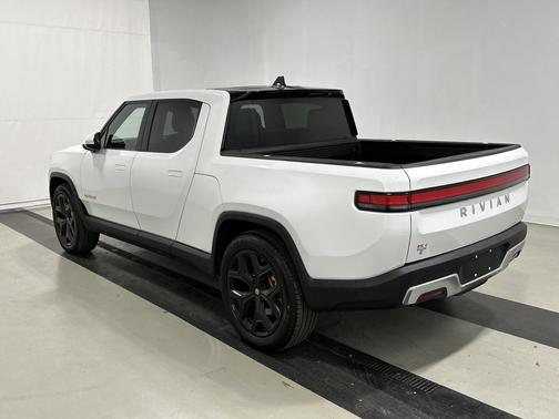 2023 Rivian R1T Adventure Quad Motor Large Pack