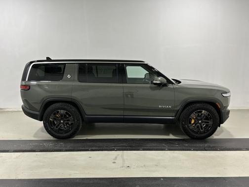 2023 Rivian R1S Launch Edition