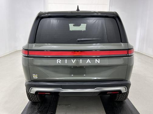 2023 Rivian R1S Launch Edition
