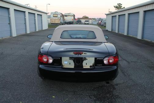 2003 Mazda MX-5 Miata LS