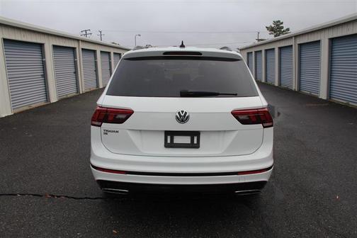 2021 Volkswagen Tiguan 2.0T SE R-Line Black