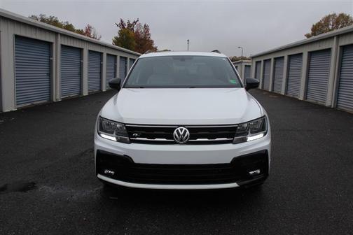 2021 Volkswagen Tiguan 2.0T SE R-Line Black