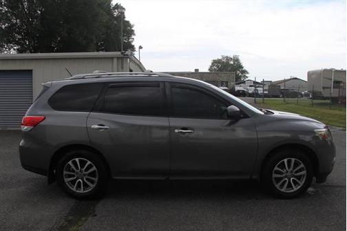 2015 Nissan Pathfinder SV