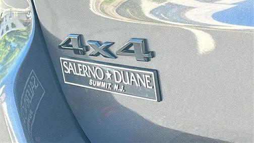 Granite Crystal Metallic Clearcoat 2015 Jeep Grand Cherokee Altitude