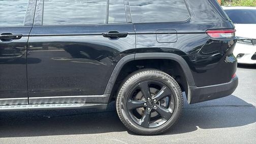 Diamond Black Crystal Pearlcoat 2025 Jeep Grand Cherokee L Limited