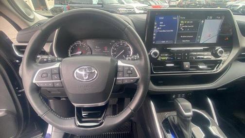 2022 Toyota Highlander Limited