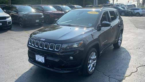 2022 Jeep Compass Latitude Lux
