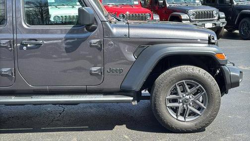 Granite Crystal Metallic Clearcoat 2024 Jeep Wrangler Sport S