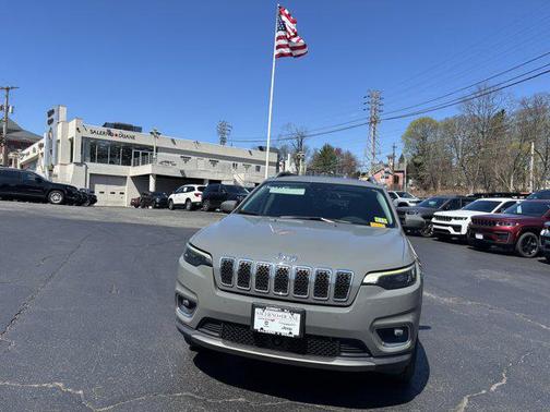 Sting-Gray Clearcoat 2021 Jeep Cherokee Limited