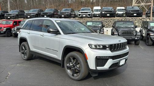Silver Zynith 2026 Jeep Grand Cherokee Limited