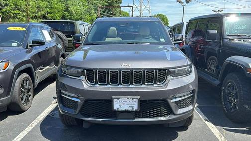 Baltic Gray Metallic Clearcoat 2024 Jeep Grand Cherokee Limited