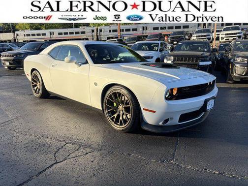 Bright White Clearcoat 2016 Dodge Challenger R/T Scat Pack