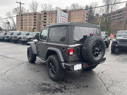 Granite Crystal Metallic Clearcoat 2025 Jeep Wrangler Willys