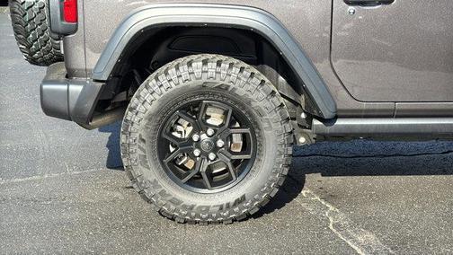 Granite Crystal Metallic Clearcoat 2025 Jeep Wrangler Willys