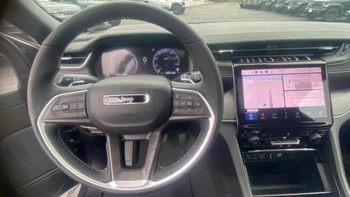 2025 Jeep Grand Cherokee Limited X
