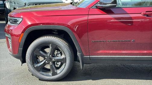 Velvet Red Pearlcoat 2026 Jeep Grand Cherokee L Limited