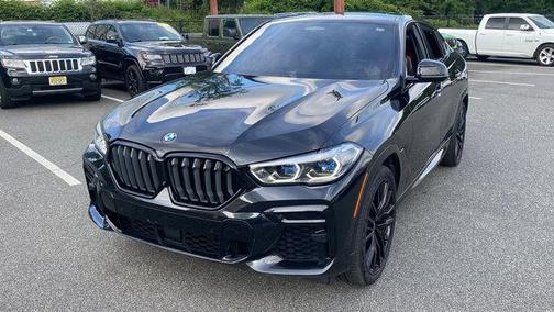 2022 BMW X6 M50i