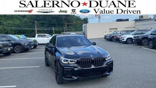 2022 BMW X6 M50i