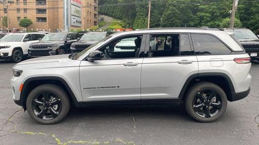 2025 Jeep Grand Cherokee