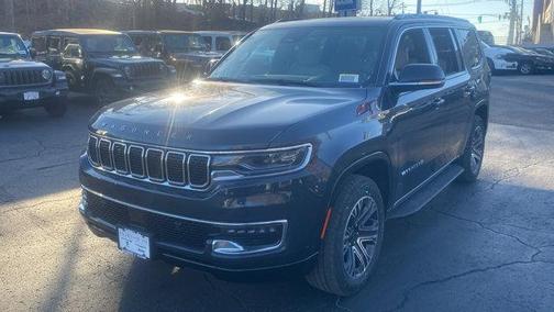 2025 Jeep Wagoneer Base