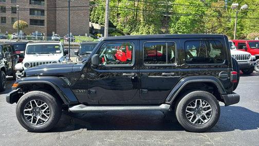 Black Clearcoat 2026 Jeep Wrangler Sahara