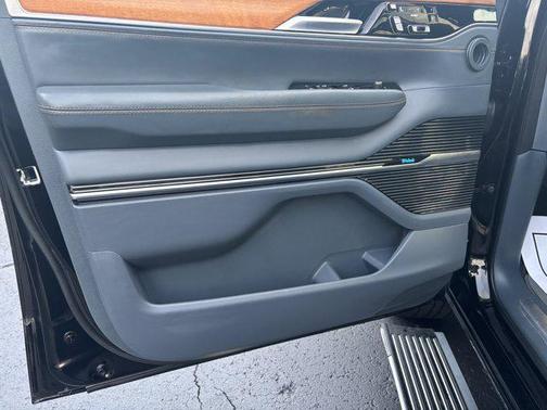 2022 Jeep Grand Wagoneer Series II 4x4