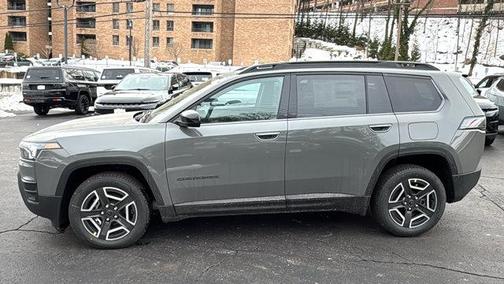 2026 Jeep Cherokee Laredo