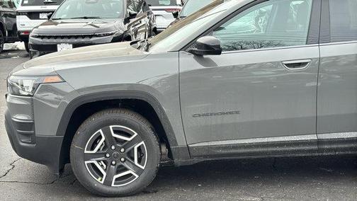 2026 Jeep Cherokee Laredo