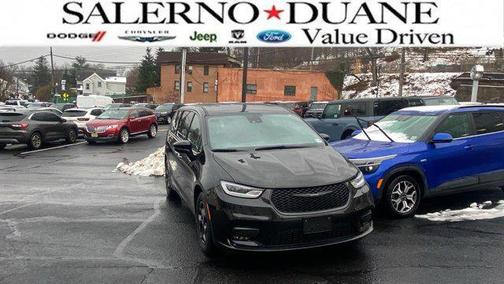 2022 Chrysler Pacifica Hybrid Touring L