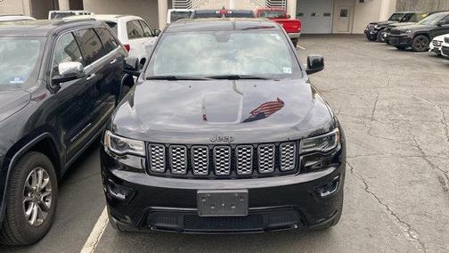 2022 Jeep Grand Cherokee Laredo