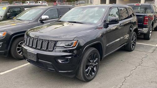 2022 Jeep Grand Cherokee Laredo