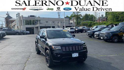 2022 Jeep Grand Cherokee Laredo