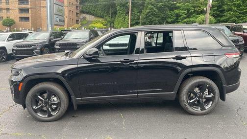 2025 Jeep Grand Cherokee Limited X