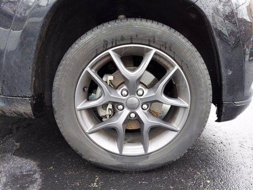 Photo 5 of 6 of 2020 Jeep Grand Cherokee Limited