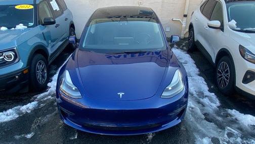 2022 Tesla Model 3 Standard Range