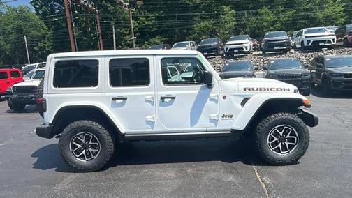 Bright White Clearcoat 2026 Jeep Wrangler Rubicon