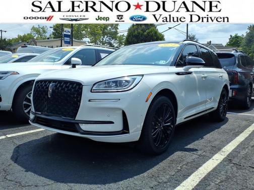 Pristine White Metallic Tri-Coat 2024 Lincoln Corsair Reserve